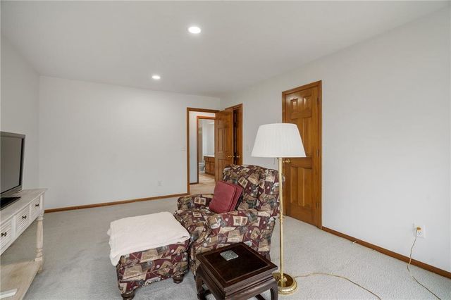 9116 W 127th Terrace, Overland Park, KS 66213