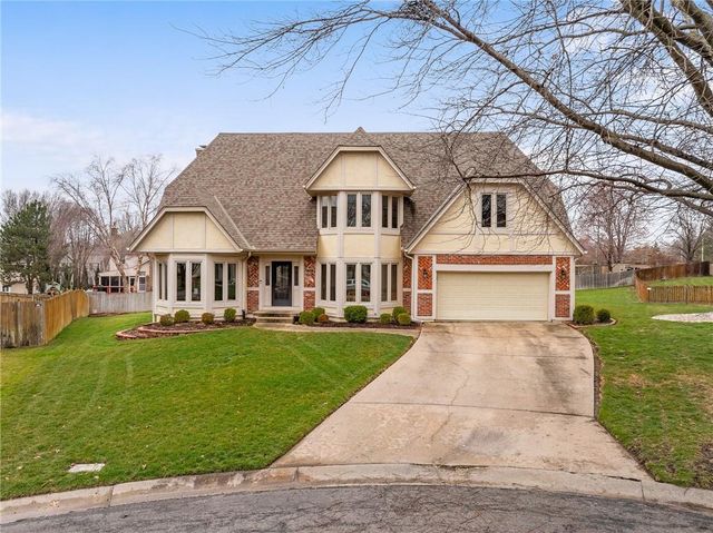 9116 W 127th Terrace, Overland Park, KS 66213