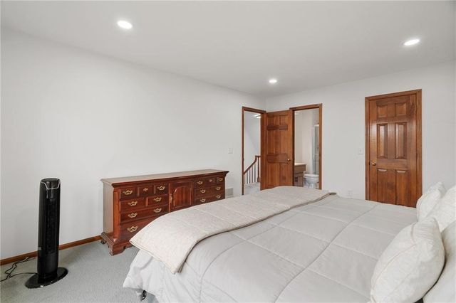 9116 W 127th Terrace, Overland Park, KS 66213