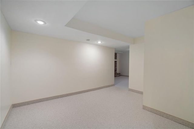 9116 W 127th Terrace, Overland Park, KS 66213