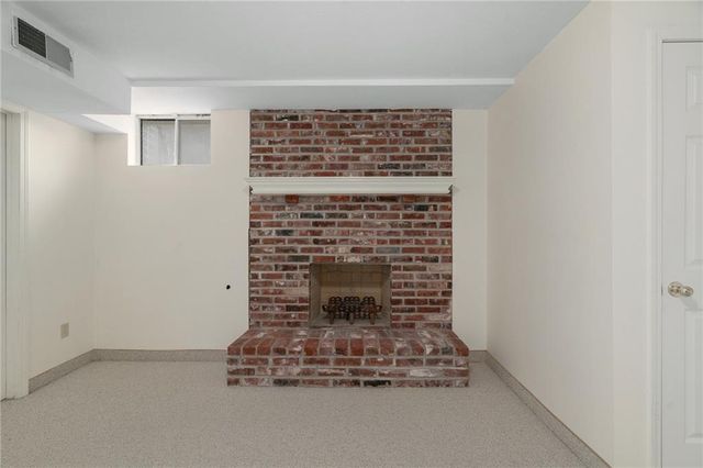 9116 W 127th Terrace, Overland Park, KS 66213