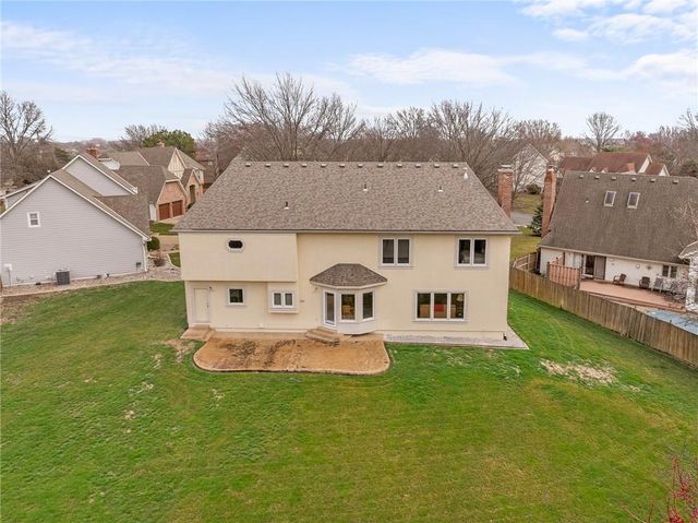 9116 W 127th Terrace, Overland Park, KS 66213