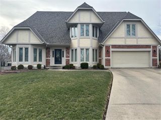 9116 W 127th Terrace, Overland Park, KS 66213