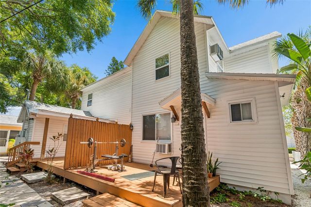 255 6TH AVENUE N, St Petersburg, FL 33701