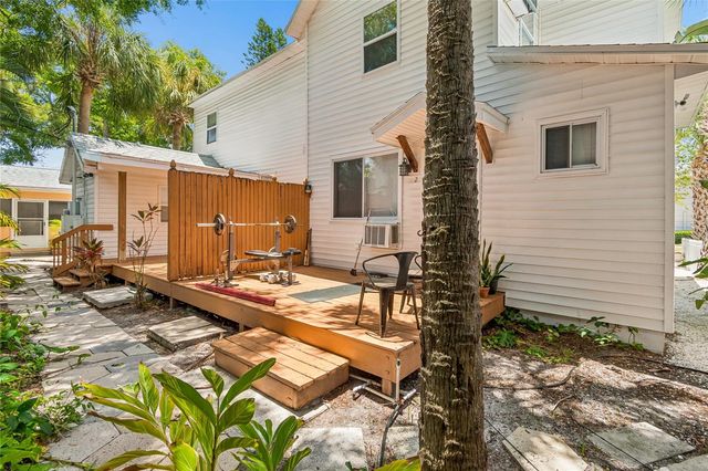 255 6TH AVENUE N, St Petersburg, FL 33701