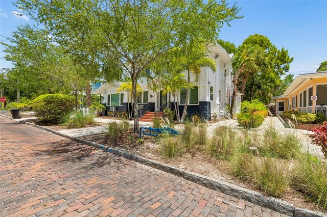 255 6TH AVENUE N, St Petersburg, FL 33701