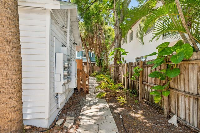 255 6TH AVENUE N, St Petersburg, FL 33701