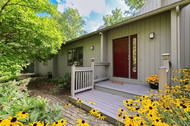 8089 Wild Lemon Lane, Pompey, NY 13104