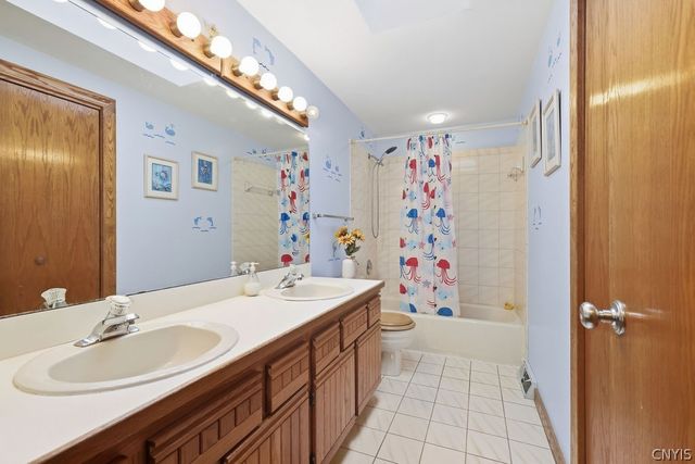8089 Wild Lemon Lane, Pompey, NY 13104