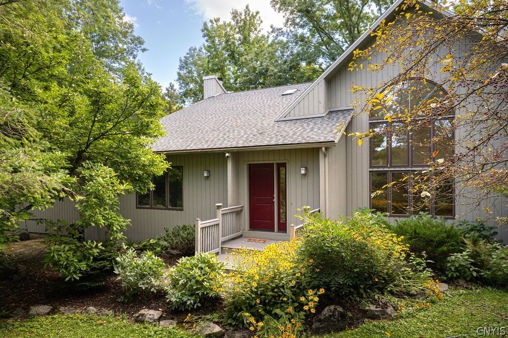 8089 Wild Lemon Lane, Pompey, NY 13104