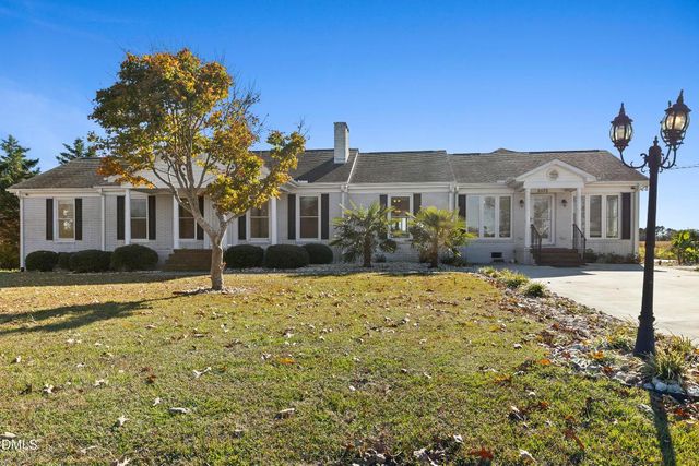 5575 Straw Pond School Road, Dunn, NC 28334