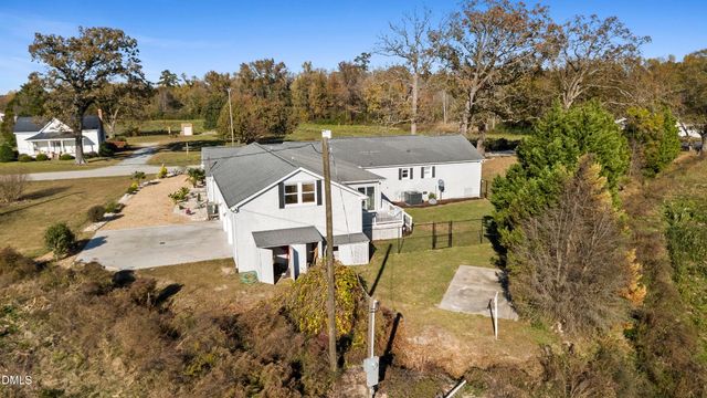 5575 Straw Pond School Road, Dunn, NC 28334