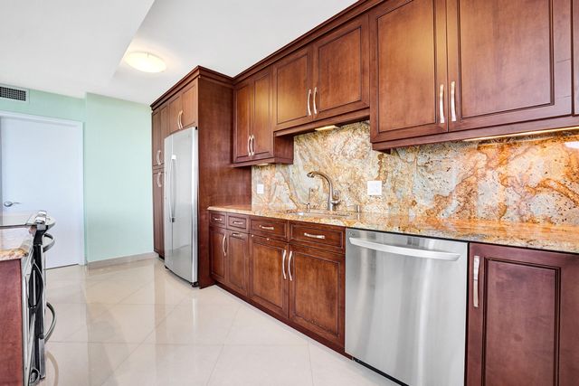 936 Intracoastal Drive 22F, Fort Lauderdale, FL 33304