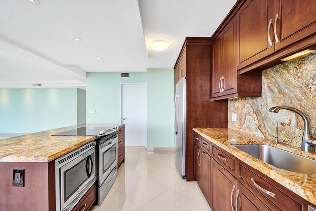 936 Intracoastal Drive 22F, Fort Lauderdale, FL 33304