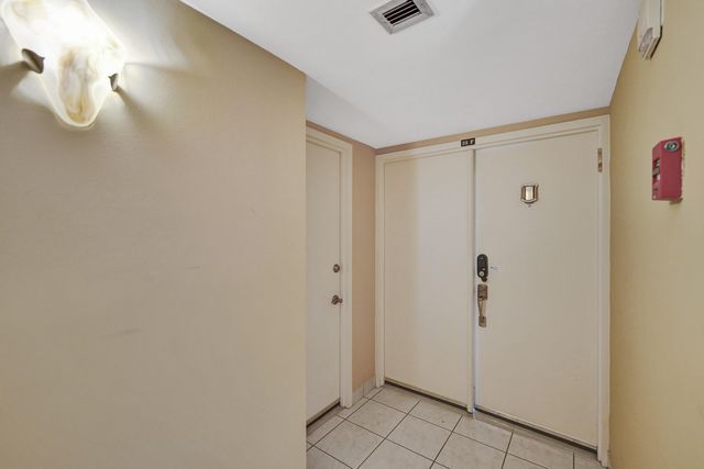 936 Intracoastal Drive 22F, Fort Lauderdale, FL 33304
