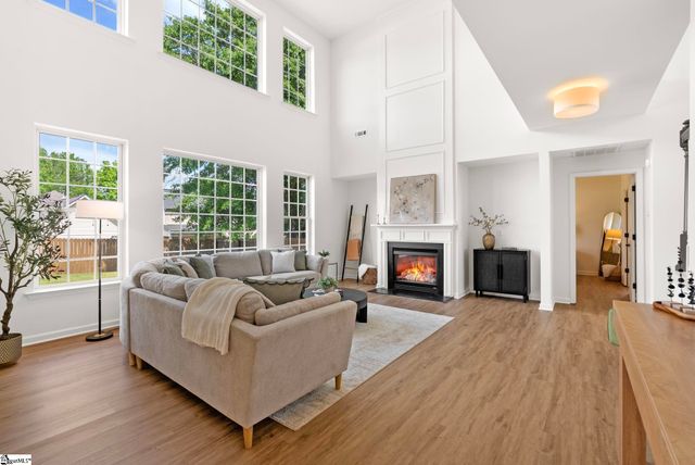 39 Ginger Gold Drive, Simpsonville, SC 29681