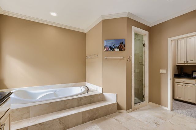 6033 Daven Oaks Drive, Dallas, TX 75248