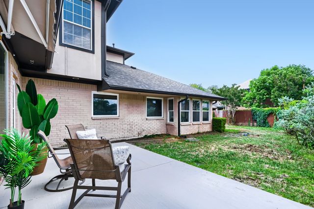 6033 Daven Oaks Drive, Dallas, TX 75248