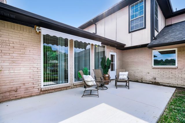 6033 Daven Oaks Drive, Dallas, TX 75248