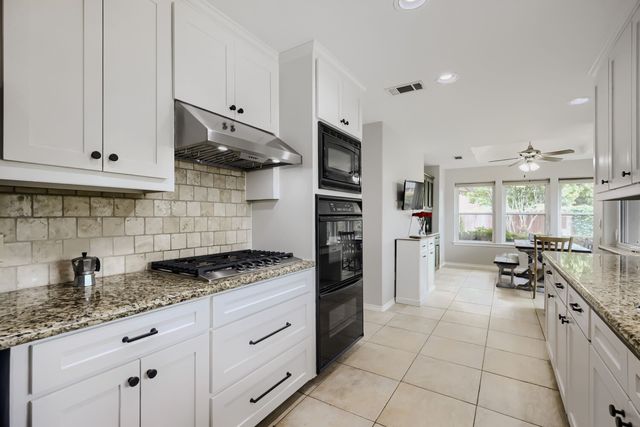6033 Daven Oaks Drive, Dallas, TX 75248