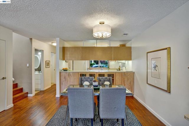 1175 Island Dr, Alameda, CA 94502