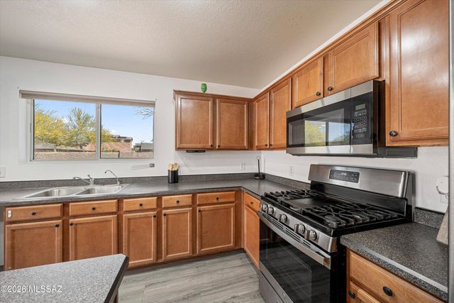 5977 E Cedarbird Drive, Tucson, AZ 85756