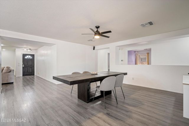 5977 E Cedarbird Drive, Tucson, AZ 85756