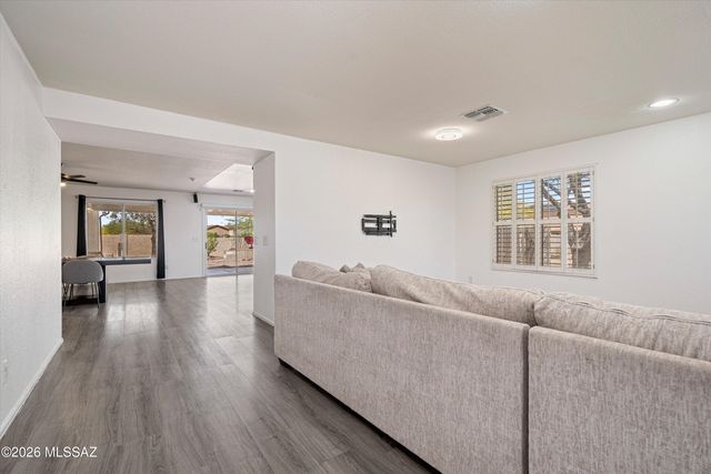 5977 E Cedarbird Drive, Tucson, AZ 85756