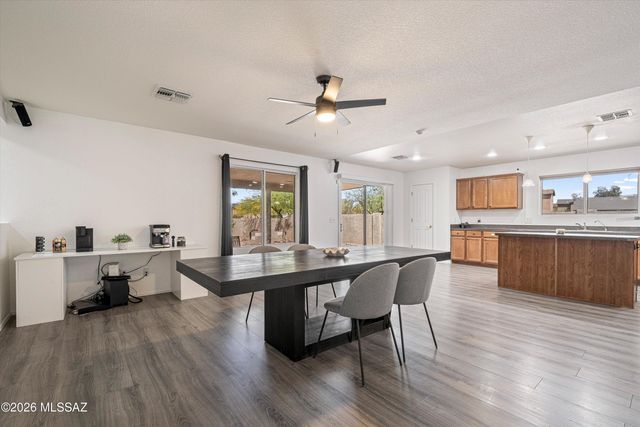 5977 E Cedarbird Drive, Tucson, AZ 85756