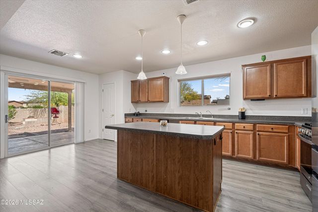 5977 E Cedarbird Drive, Tucson, AZ 85756