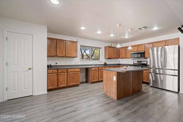 5977 E Cedarbird Drive, Tucson, AZ 85756