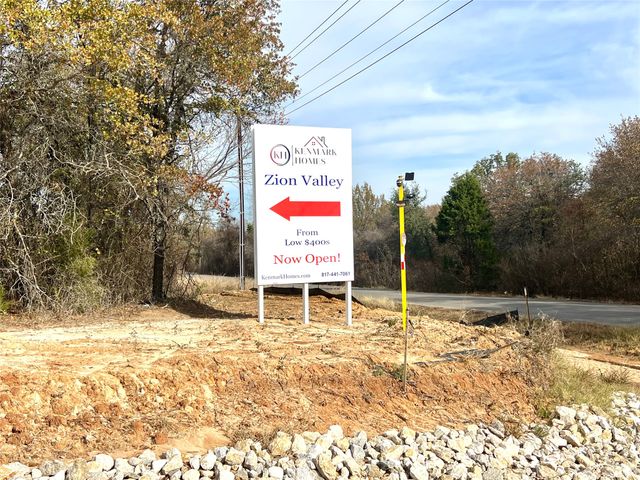 304 zion ridge Ridge, Poolville, TX 76487