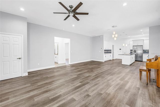 4320 56TH AVENUE N, St Petersburg, FL 33714