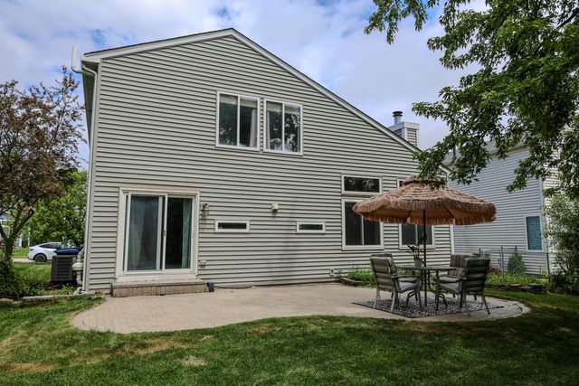 4481 W Butternut Lane, Waukegan, IL 60085