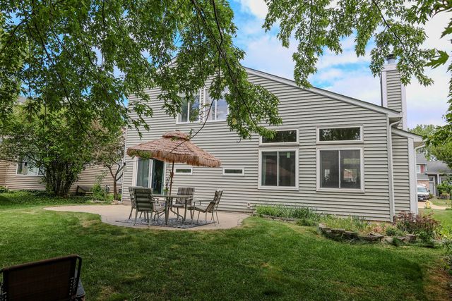 4481 W Butternut Lane, Waukegan, IL 60085