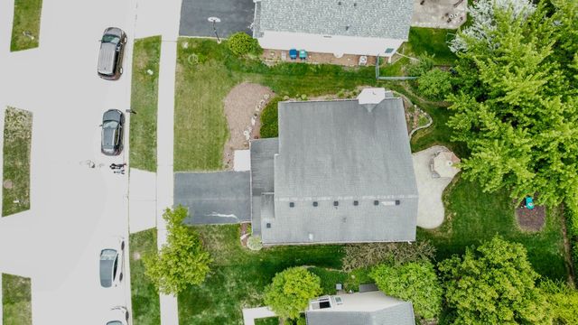 4481 W Butternut Lane, Waukegan, IL 60085