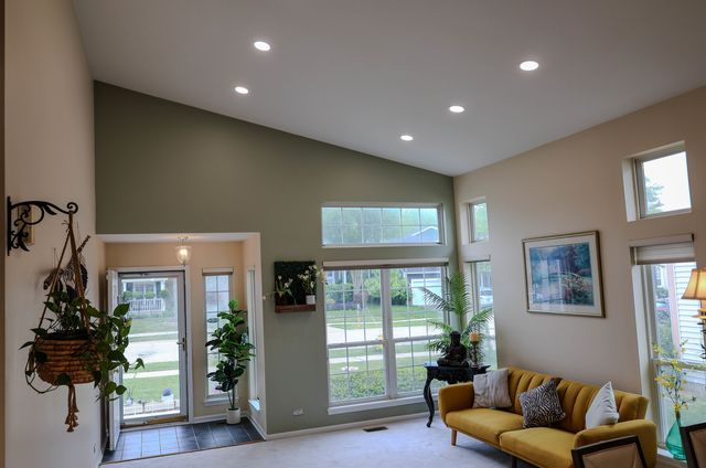 4481 W Butternut Lane, Waukegan, IL 60085