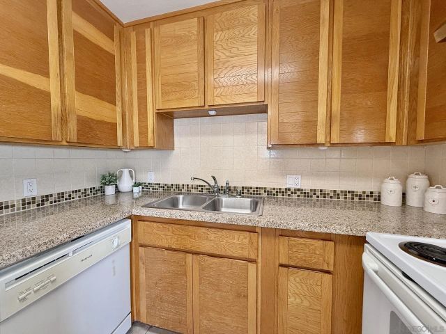 4082 Albatross St 7, San Diego, CA 92103