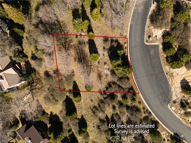 137 Mill Pond Road, Lake Arrowhead, CA 92352