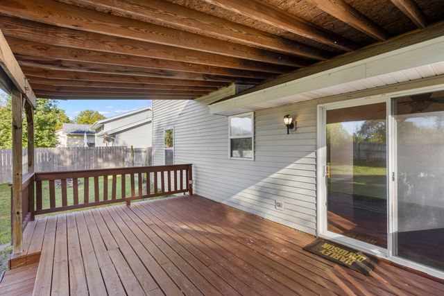 547 Logans Run, Machesney Park, IL 61115