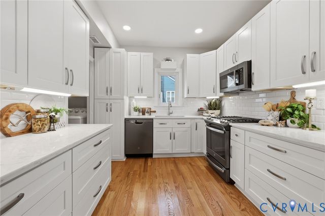 11801 Goodwick Sq, Henrico, VA 23238