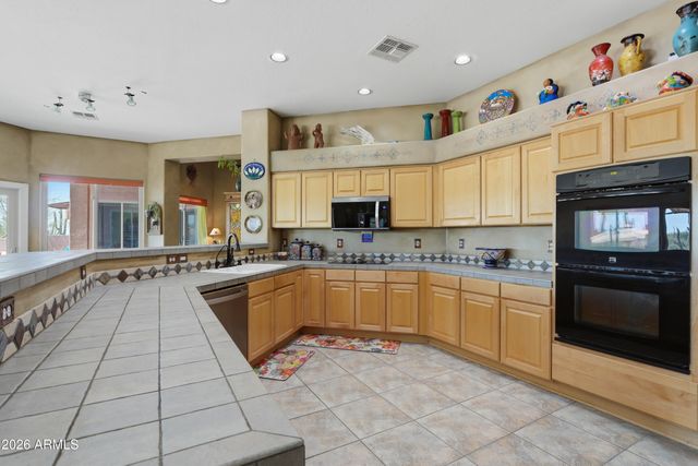 41455 N IRONWOOD Bluff, Cave Creek, AZ 85331
