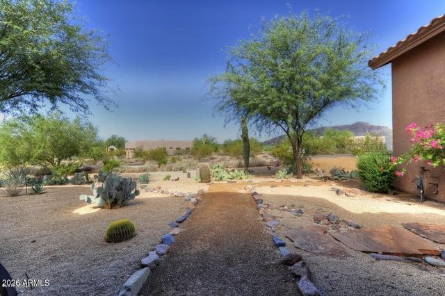 41455 N IRONWOOD Bluff, Cave Creek, AZ 85331