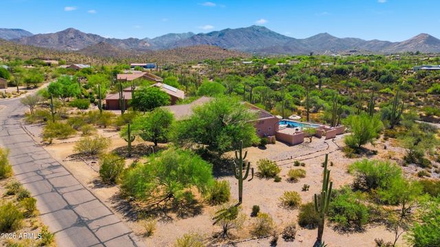 41455 N IRONWOOD Bluff, Cave Creek, AZ 85331