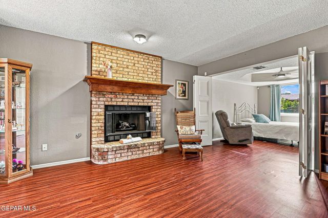 4404 LOMA DE ORO Drive, El Paso, TX 79934