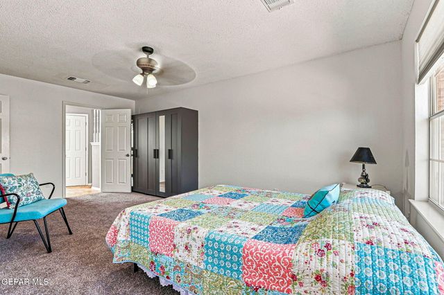 4404 LOMA DE ORO Drive, El Paso, TX 79934