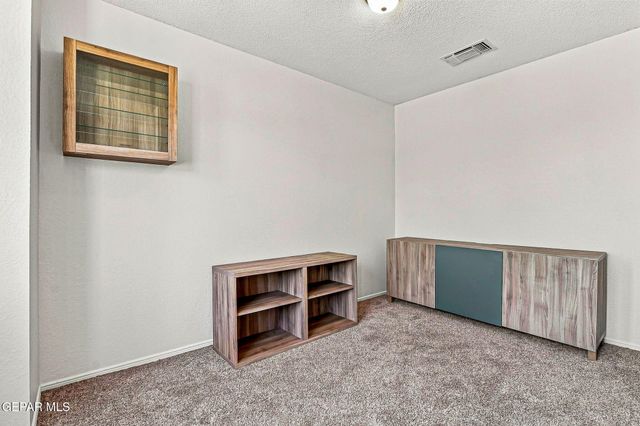 4404 LOMA DE ORO Drive, El Paso, TX 79934