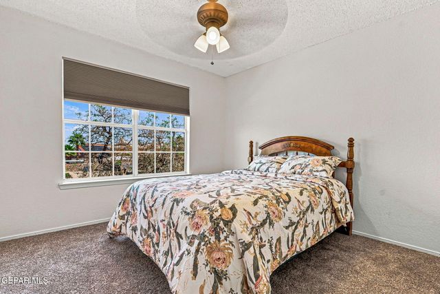 4404 LOMA DE ORO Drive, El Paso, TX 79934
