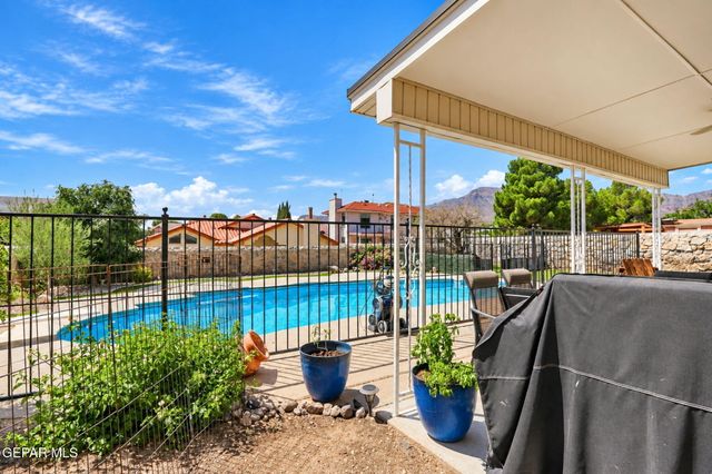 4404 LOMA DE ORO Drive, El Paso, TX 79934