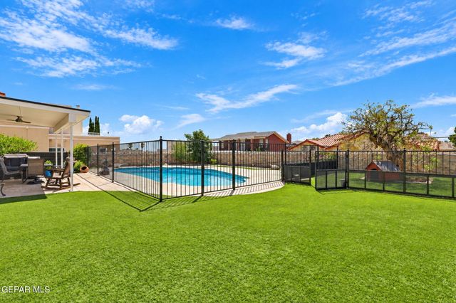 4404 LOMA DE ORO Drive, El Paso, TX 79934